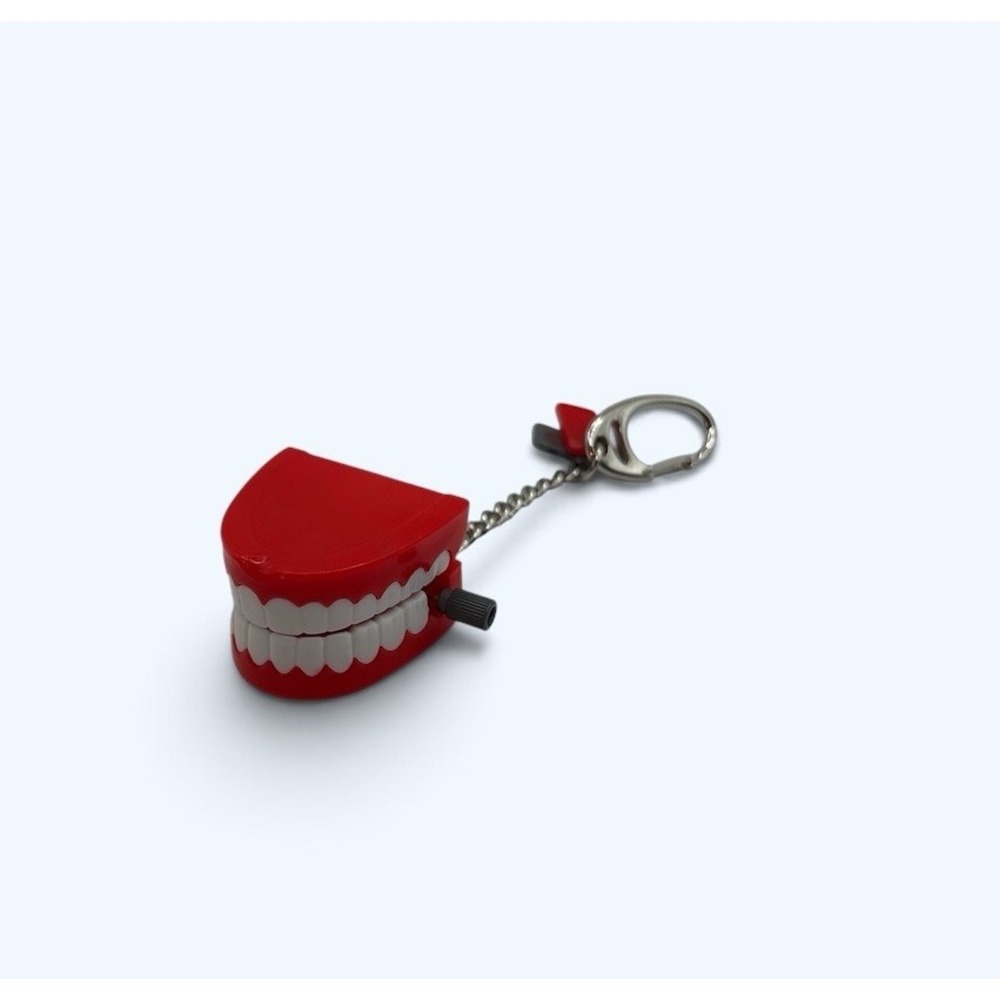 Chattering Teeth Key Chain 2000 Basic Fun Inc.